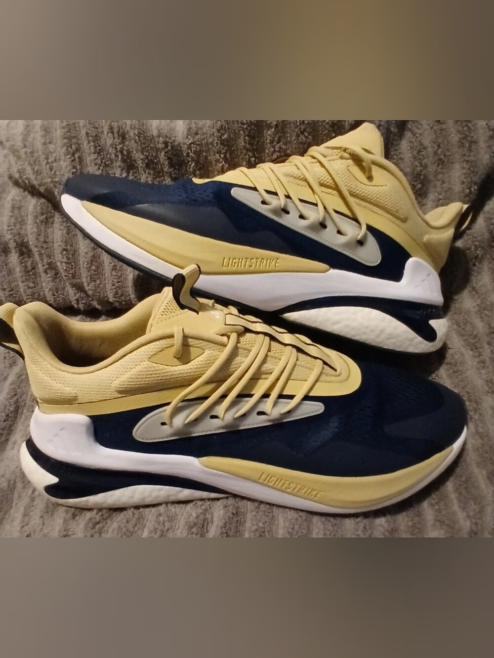 Adidas Mens Size 15 Alphaboost V2 Georgia Tech Yellow Jackets Sneakers IH6335